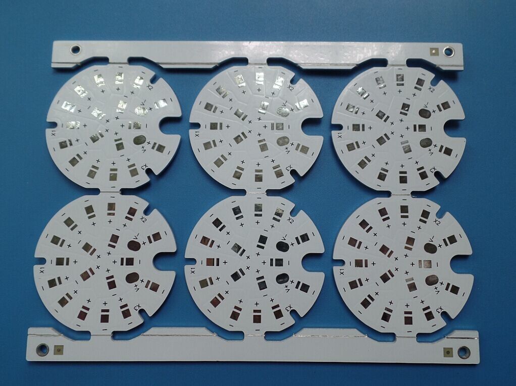 Papan PCB Dasar Material Rogers ROHS SMT ENIG DIY Logam Papan PCB Sirkuit Jaringan 5G