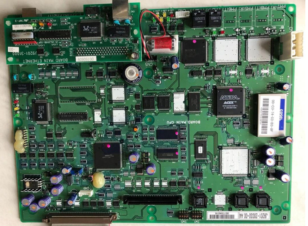 Pabrik Kontrak Perakitan PCB Otomotif dengan Penyelesaian Permukaan ENIG untuk Prototipe ODM