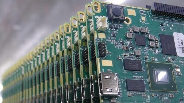 Perakitan PCB Otomotif PCBA Papan Kaku Fleksibel Pengeras 0.5-10OZ paket 0201 di China dan Kamboja