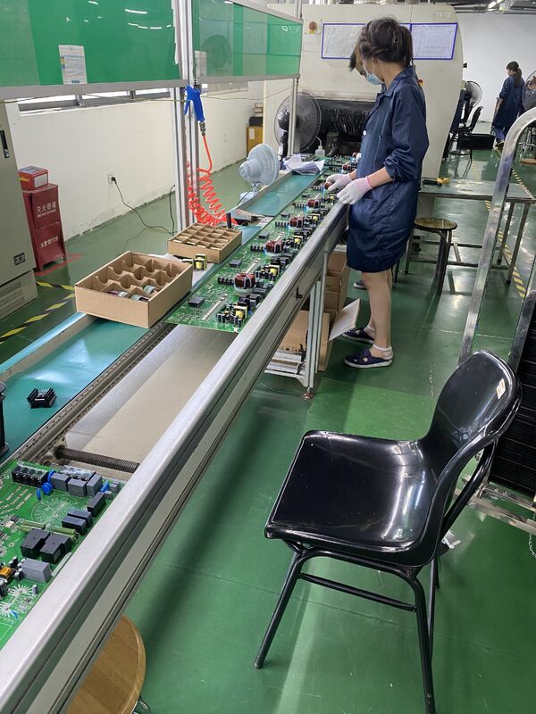 Diameter Lubang Minimum 0.1mm Perakitan PCB Komunikasi Dirancang untuk Memenuhi Standar ROHS dan Ketebalan Papan 0.2 hingga 6mm untuk Konektivitas