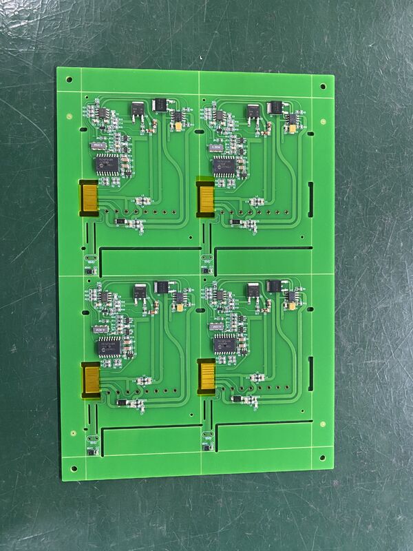 Ketebalan 0.3mm 6mm Perakitan Manufaktur PCB Industri Memanfaatkan Warna Soldermask Kuning Memastikan dan Solusi Sirkuit Tahan Lama