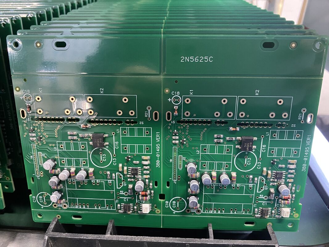 Ketebalan maksimum T lebih besar dari 4,5 mm Perhimpunan PCB Industri Menawarkan Kemampuan perakitan untuk papan sirkuit cetak tugas berat